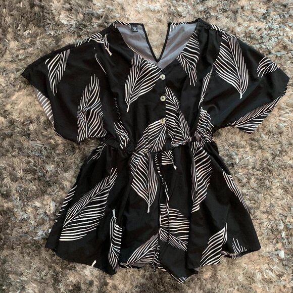 Shein Curve Black Floral Romper womens size 1XL - Picture 1 of 5